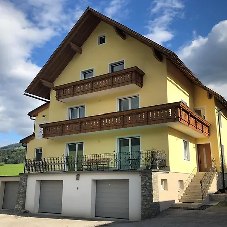 Appartementhaus Schuetter Daire Haus im Ennstal