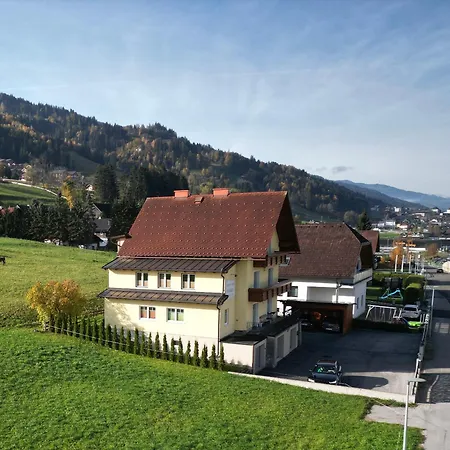 아파트 Appartementhaus Schuetter *