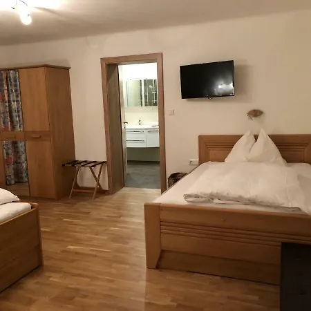 아파트 Appartementhaus Schuetter 하우스 임 엔슈탈